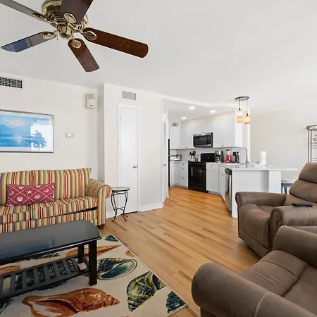 Aquavista Beach Resort By Panhandle Getaways Panama City Beach Room photo