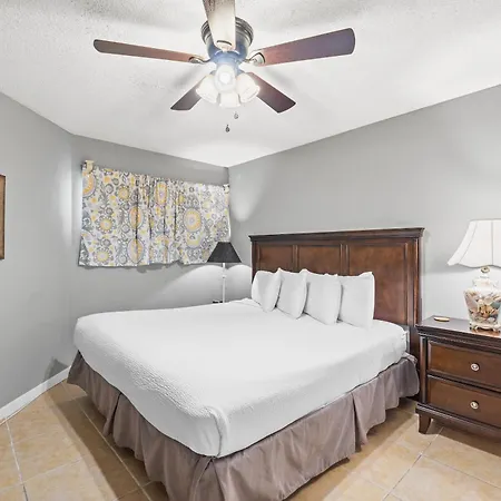 Aquavista Beach Resort By Panhandle Getaways Panama City Beach Room photo