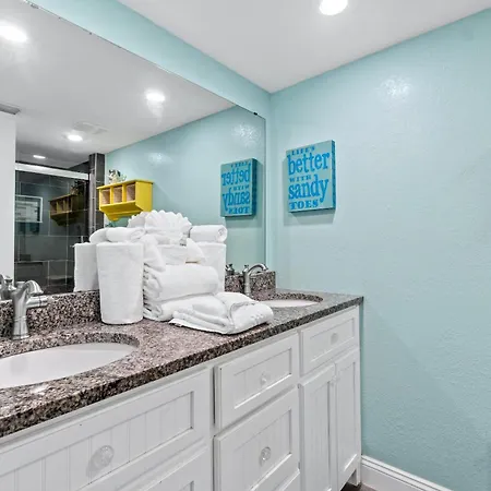 Aquavista Beach Resort By Panhandle Getaways Panama City Beach Room photo